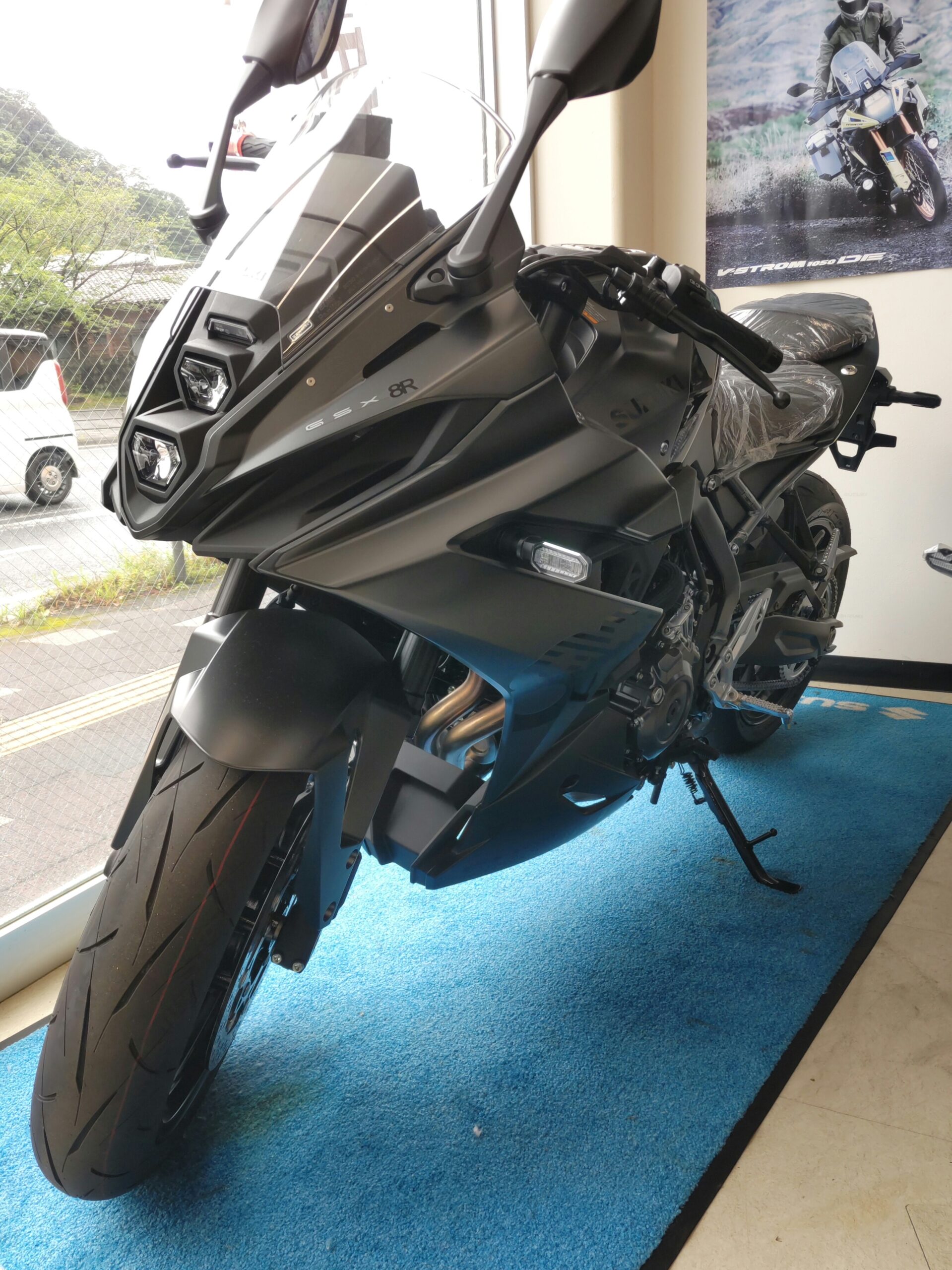 ＧＳＸ－8Ｒ展示中です！